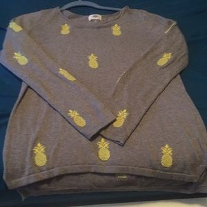 Gray pineapple sweater